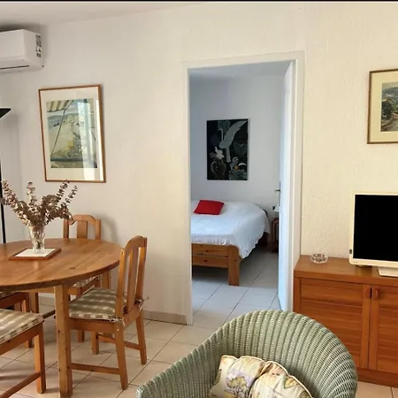 Hauts De Vaugrenier Apartment
